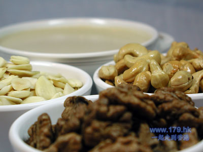 綿綿冰甜品店 元朗好吃美味甜品店介紹食療價值。芝麻糊、合桃糊、腰果露、蛋白杏仁茶