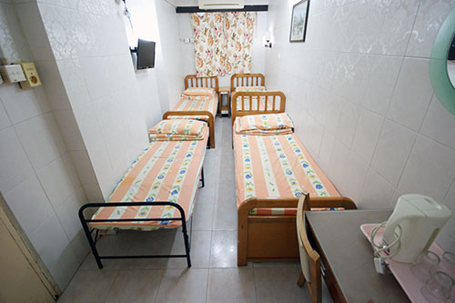 港龙酒店/龙汇酒店/宾馆:舒适四床房